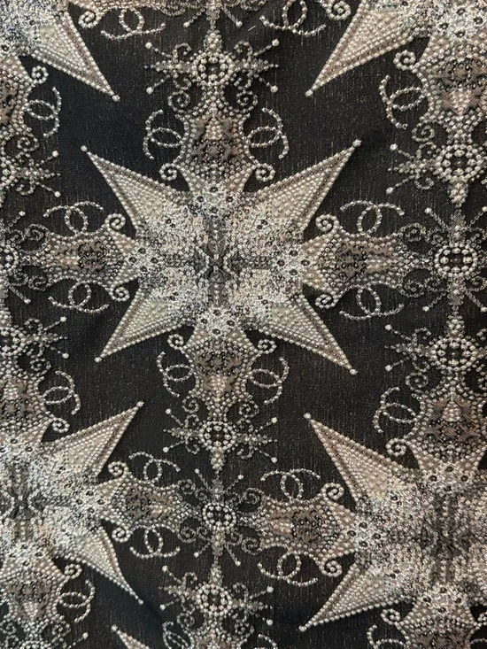 CHANEL Black and White Beaded Star-Pattern Camisole 06P FR 38 - Picture 10 of 14